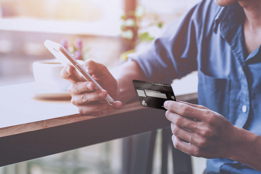 Splňte si svoje plány a sny hneď s kreditnou kartou nabitou výhodami | Tatra banka Splňte si svoje plány a sny hneď s kreditnou kartou nabitou výhodami